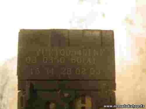 Interruptor Luneta Trasera Desempañador Land Rover YUE100540LNF 03035066