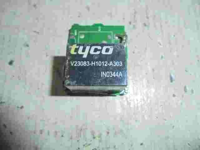 Relé V23083H1012A303 V23083-H1012-A303 Tyco IN0344A