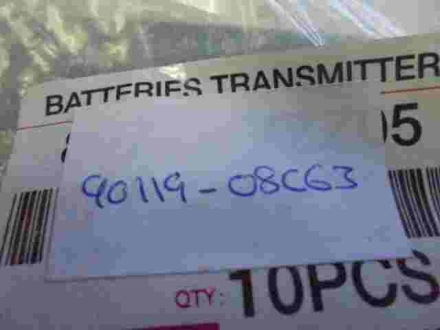 Bolt W/ Washer / Toyota Avensis II RAV4 9011908C63 90119-08C63