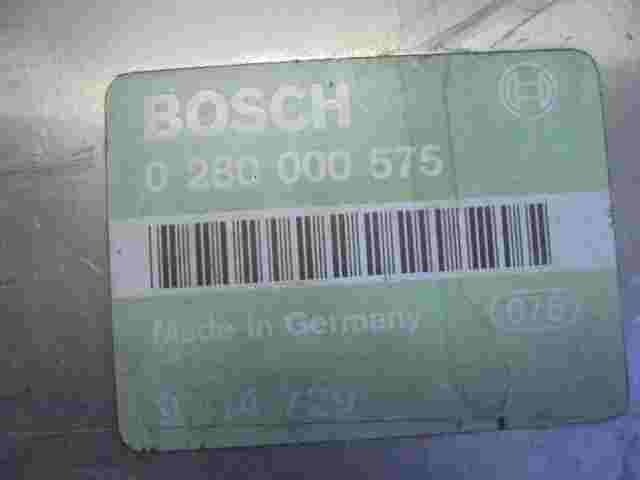 Centralita Saab 9000 9114729 9 114 729 BOSCH 0280000575 0 280 000 575