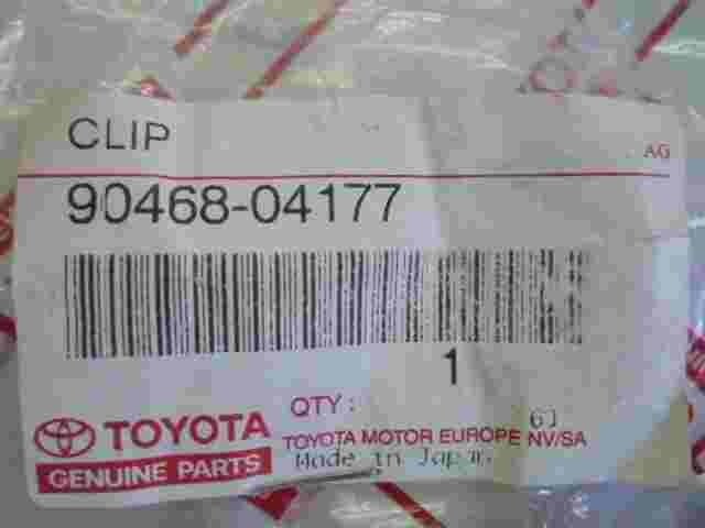 Clip Toyota Carina E Lexus RX 300 9046804177 90468-04177