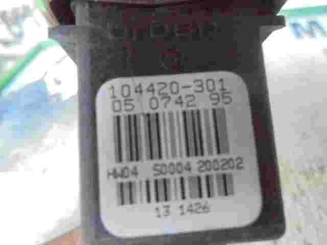 Centralita de elevalunas Skoda Octavia 104420301 05074295 HW04 S0004 200202