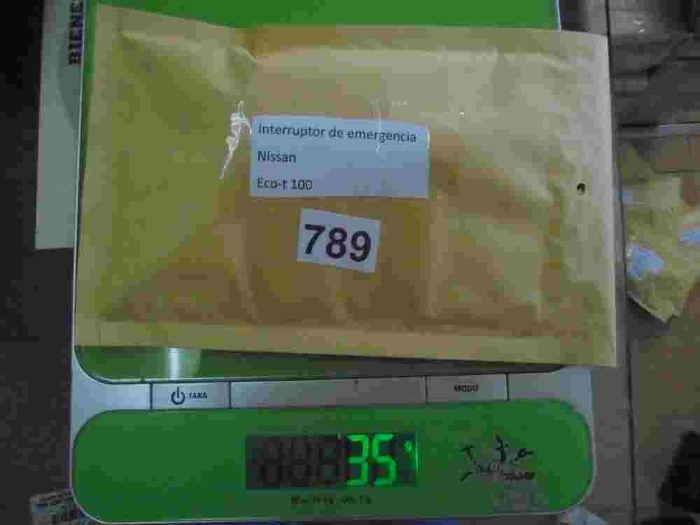 Interruptor de emergencia warning Nissan Eco-t 100