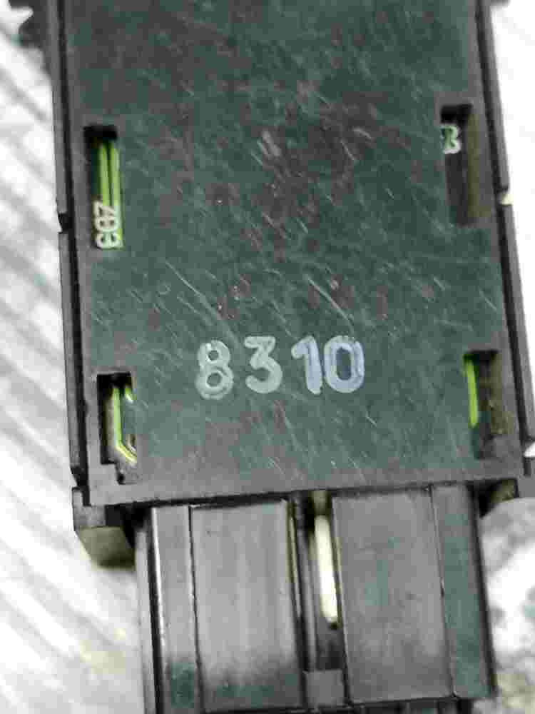 Niebla interruptor Mitsubishi Galant Carisma 8310 Niles 1 POM