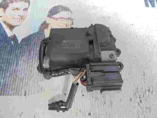 Riscaldamento attuatore Mitsubishi Pajero DENSO 0637003010 063700-3010 12V 8L