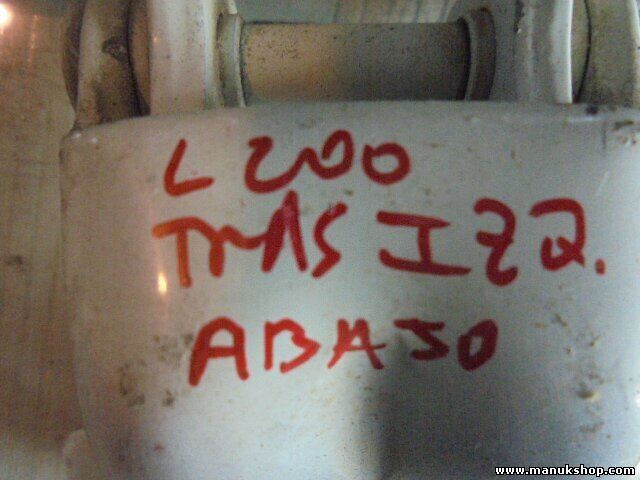 Bisagra de la puerta trasera izquierda abajo Mitsubishi L 90 KW, 122 PS