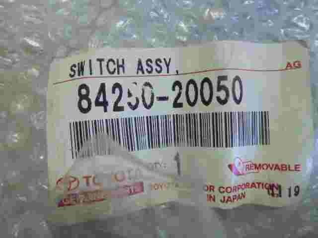 Interruptor multifunción Toyota Avensis T25 8425020050 84250-20050