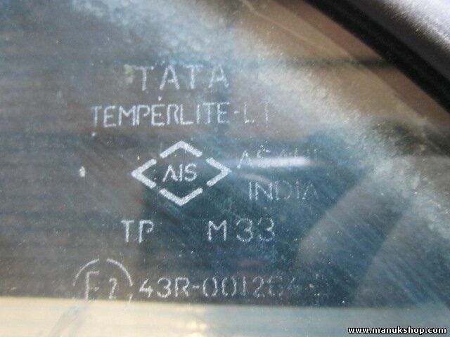 Triángulo Cristal de la puerta trasero izquierdo Tata Safari 2000 43R001264