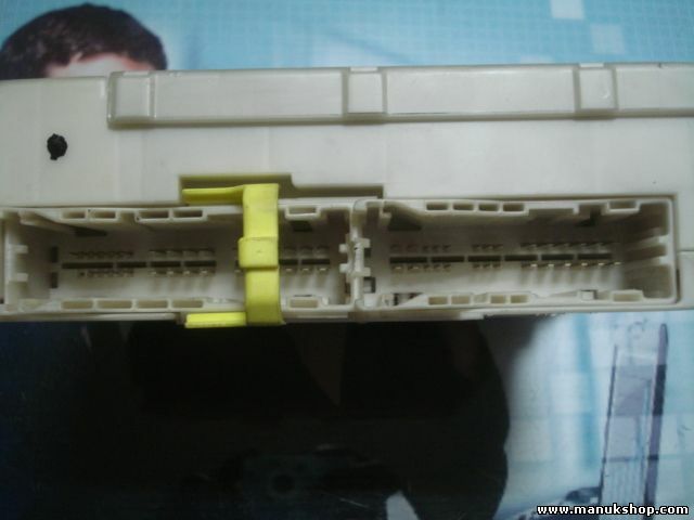 Caja de fusibles Lexus 220D IS S-B 8273053050 82730-53050 7F19-0133 8267253060