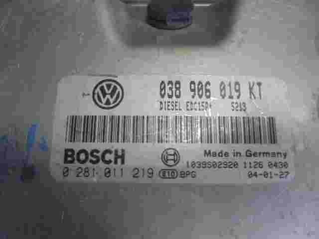 Centralita VW Audi Seat Skoda 038906019KT DIESEL EDC15P 5213 BOSCH 0281011219