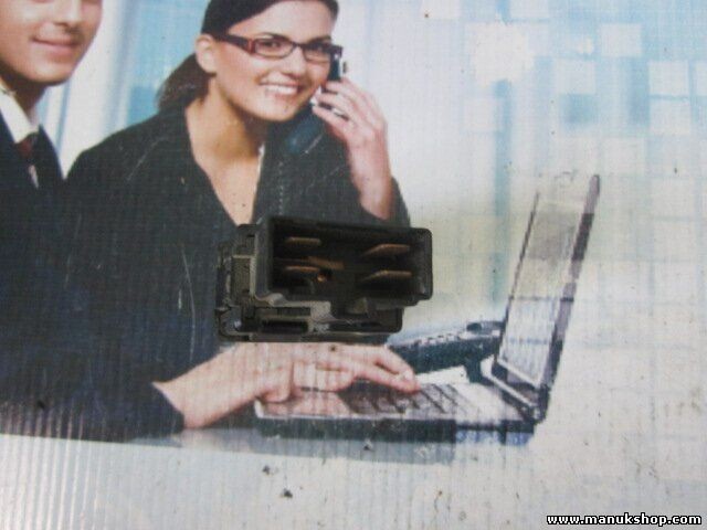 Interruptor Luneta Trasera Desempañador SsangYong Musso Korando 8526003510