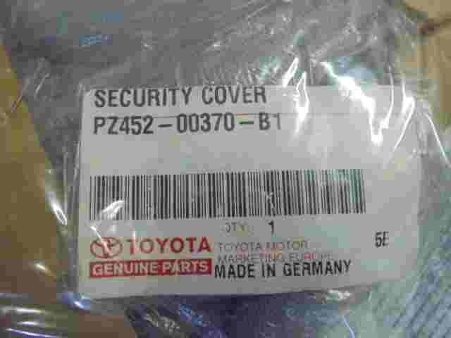 Security Cover Toyota PZ45200370B1 PZ452-00370-B1