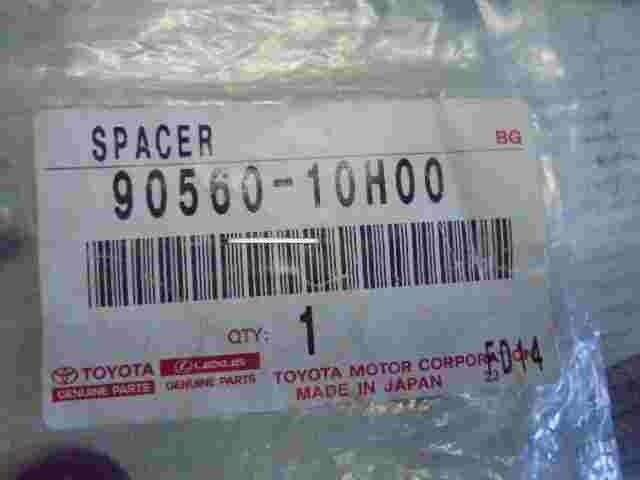 1 unità distanziatore Toyota 4Runner Camry Lexus IS 300 9056010H00 90560-10H00