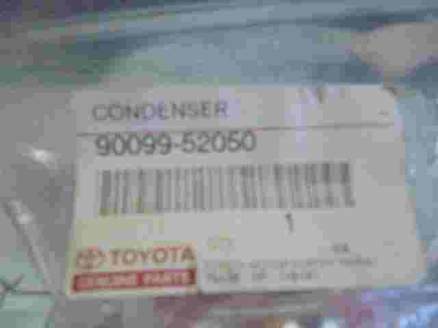 Condensador Toyota Corona 9009952050 90099-52050