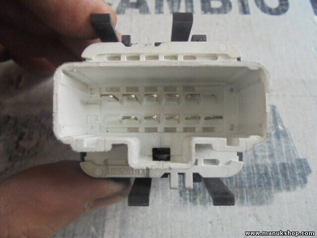 mando botonera elevalunas Renault Espace 2003-2013 015090C