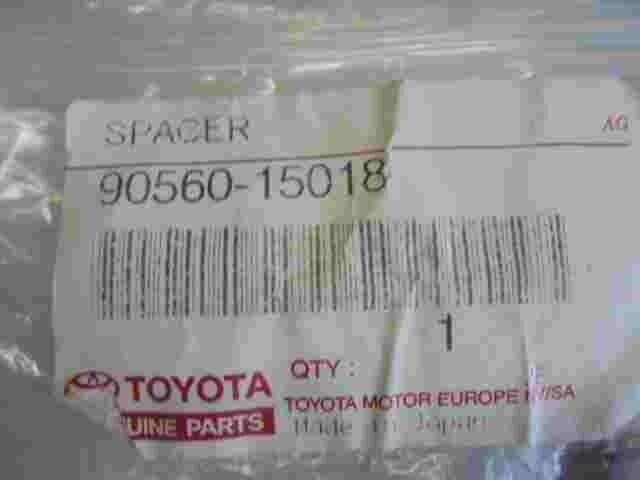 1 unidad Spacer Toyota Land Cruiser 9056015018 90560-15018
