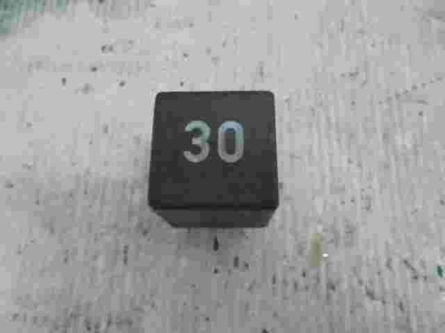 Relé VW Golf Passat 165906381 165 906 381 24.5200.00 SJR 12V Nr.30