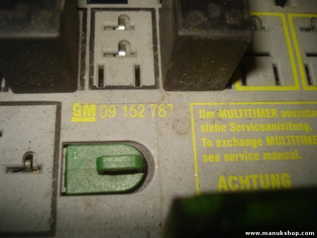 Caja de fusibles Opel Vectra B 09152787