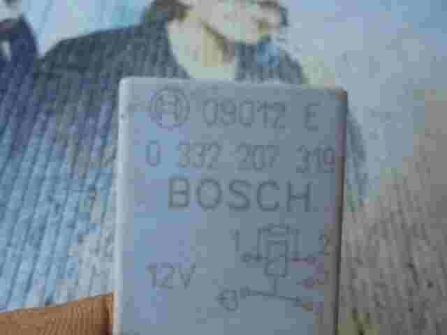 Relè multifunzione Opel Corsa Astra Zafira Meriva Vectra C 90414477 0332207319