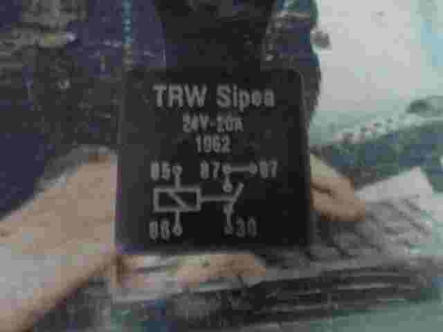 Relé de faros Iveco Daily TRW Sipea 24V-20A 1962