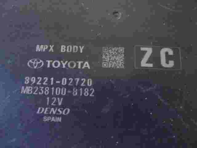 Unità di controllo multicinema rete corpo Toyota Corolla 8922102720 MB2381008182