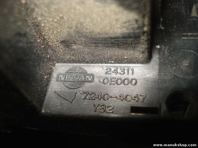 Caja de fusibles Nissan YB2 72404047 7240-4047 243110E000 24311-0E000