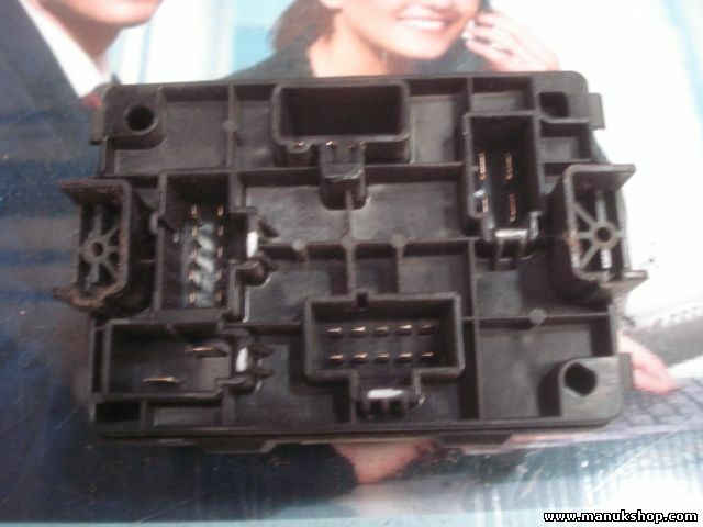Caja de fusibles Ford Mondeo 93BG14A073AB 93BG-14A073-AB