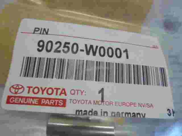 Pin Straight Toyota Celica Camry 90250W0001 90250-W0001