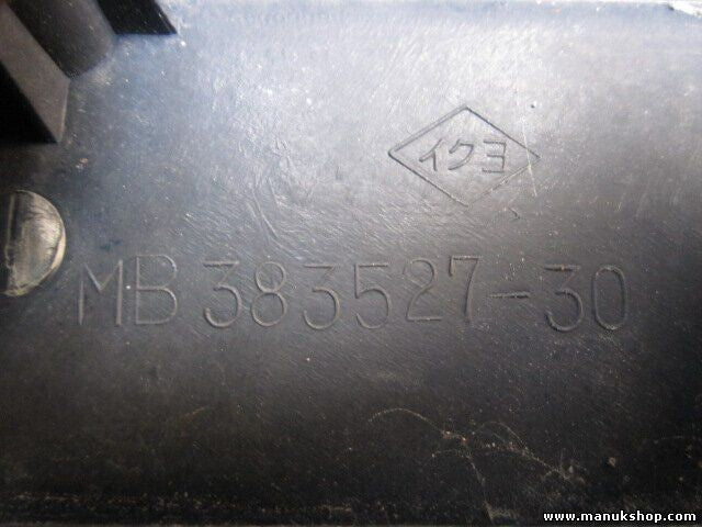 Parrilla rejilla frontal delantera Mitsubishi MB38352730 MB3.835.27