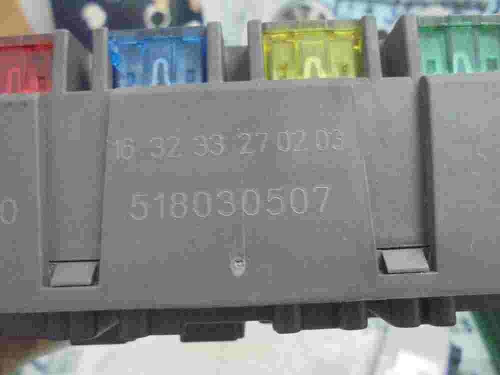Caja de fusibles de relé Mini Cooper S 518030507 163233270203 16 32 33 270203