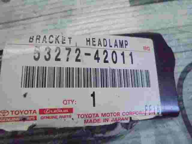 Bracket Headlamp Mounting LH Toyota RAV 4 5327242011 53272-42011