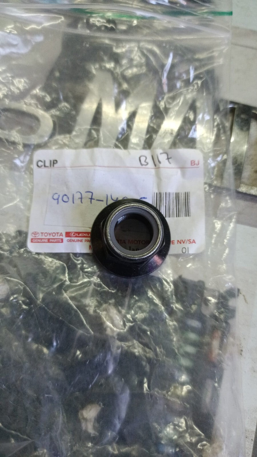 Nut Toyota Prius RAV 4 Lexus CT 200h C-HR 9017714005 90177-14005