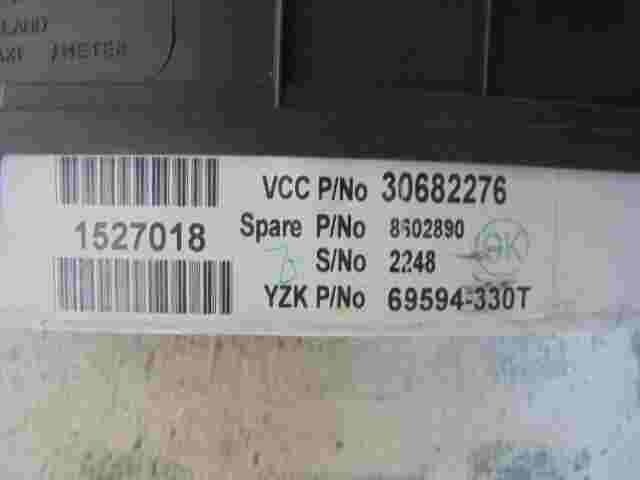 Cuadro de instrumentos Volvo XC90 VCC 30682276 YZK 69594330T 8602890 1527018