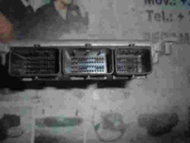 Centralita Peugeot 607 3.0 V6 24V BOSCH 0261206742 9652033580 9639863180