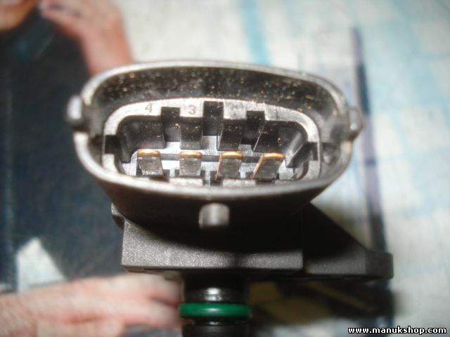 Boost sensor de presión Fiat 500 Bravo Doblo Idea Panda BOSCH 0261230030