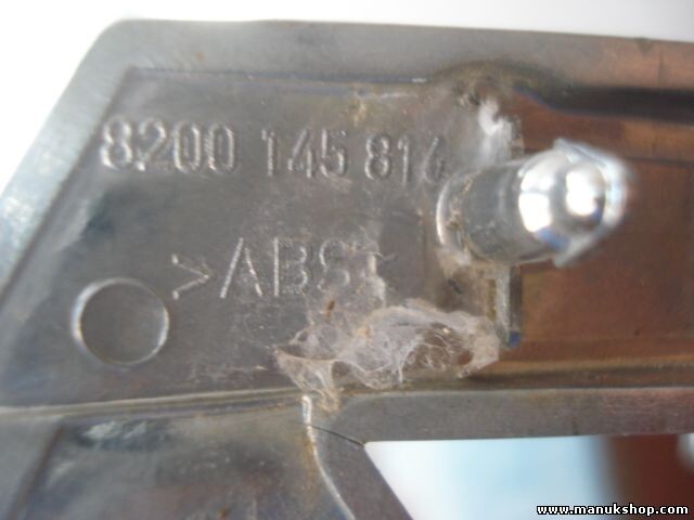 Emblema Renault Scénic II JM0/1_ 2003/06-2009/12 8200145816 7 cm. x 10 cm.