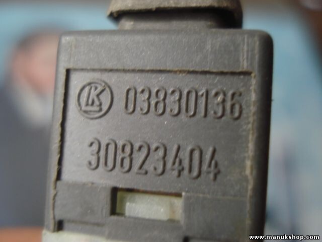 MANDO RETROVISOR Volvo V40 S40 03830136 30823404