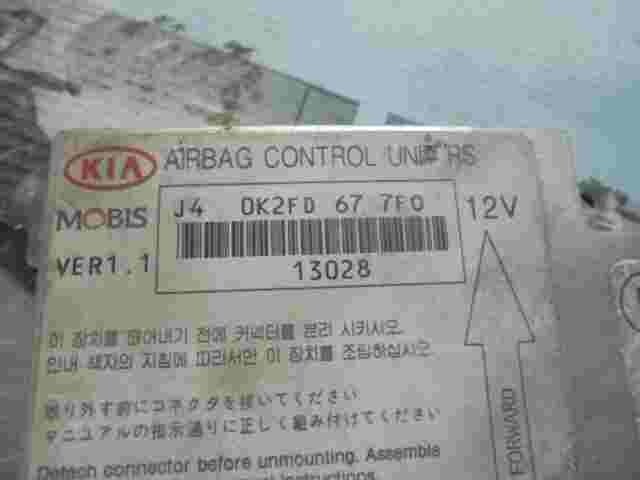 Sensore di impatto airbag Hyundai Kia Carens 0K2FD677F0 Visualizza 1.1 13028P...