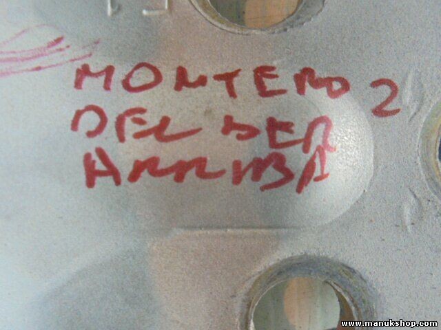 Bisagra de la puerta delantera derecha arriba Mitsubishi Montero 2