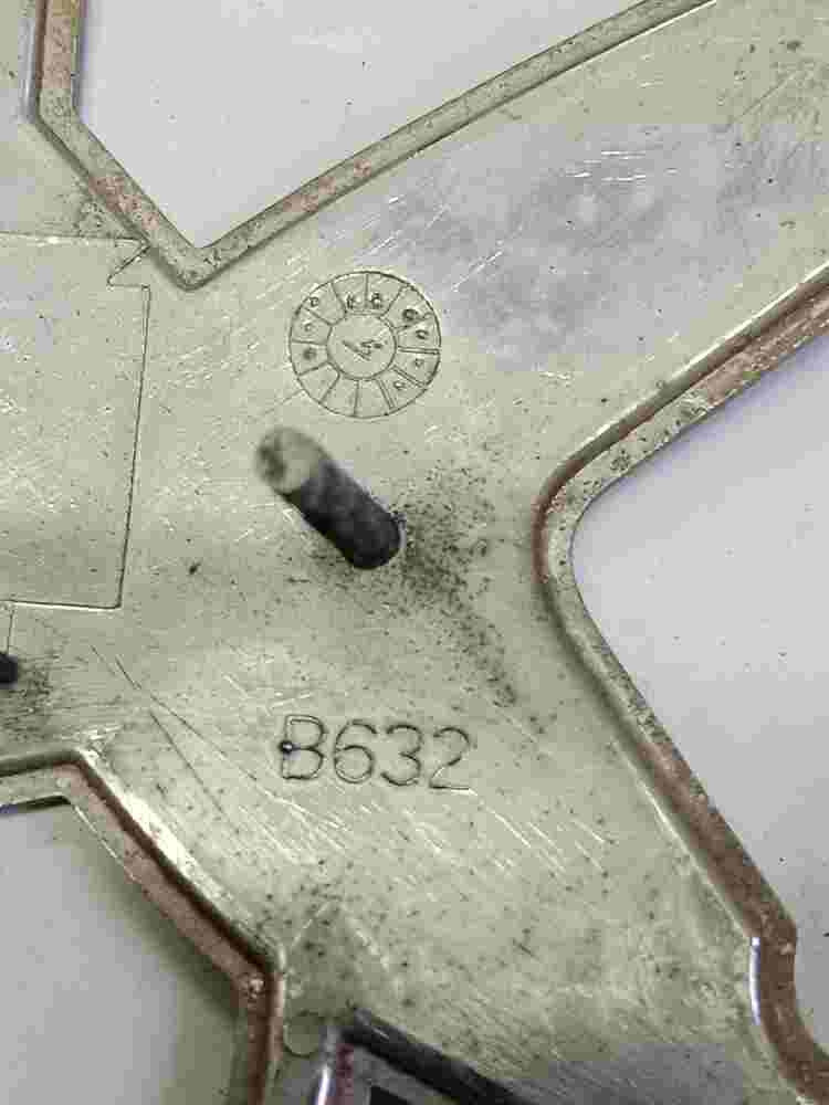 Emblema Peugeot 206 107 307 B632 10 cm.