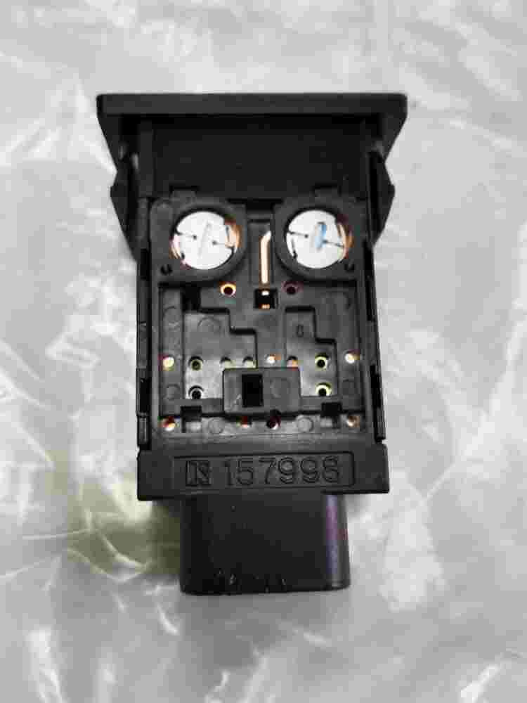 Niebla interruptor Toyota Corolla E120 E130 R157998 R 157998