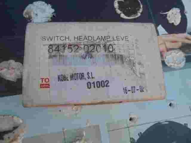 Interruptor de nivelación de faros  Toyota Corolla E11 8415202010 84152-02010