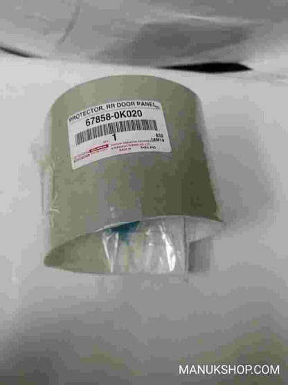 Protector Rr Door Panel  Toyota Hilux LH 678580K020 67858-0K020