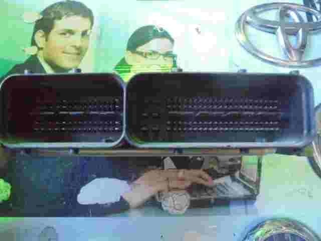 Centralita Hyundai i30  391142A411 1039S41592 A1FD4K0MNWEHIT4U BOSCH 0281017208