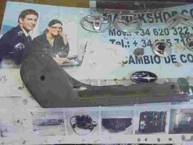 Moldura Nissan Navara Pathfinder R51 RH 87330EB00X 87330-EB00X 87330 EB00X