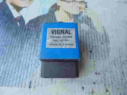 Relé RENAULT MIDLINER S140 Vignal Reseau diodes 02353 02 353