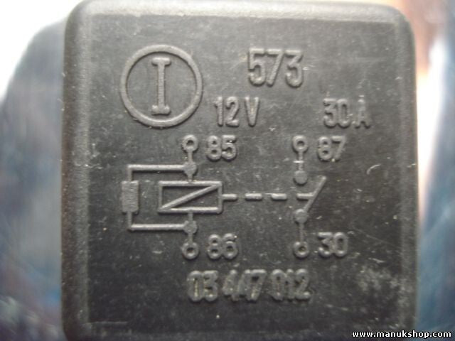 Relé Opel Omega 12V30A 03 447 012 03447012