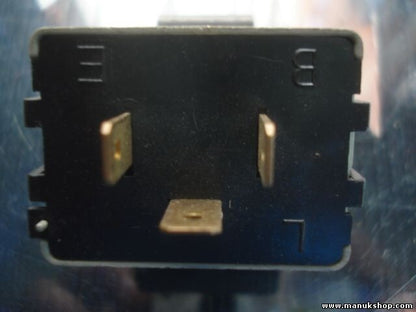 Relè Opel Monterey anno 93 H10 0689000040 068900-0040