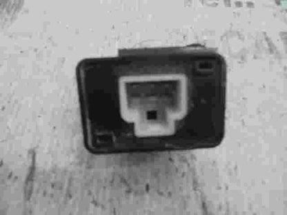 Elevalunas relé Isuzu Trooper 8943257281 89 432 57 281