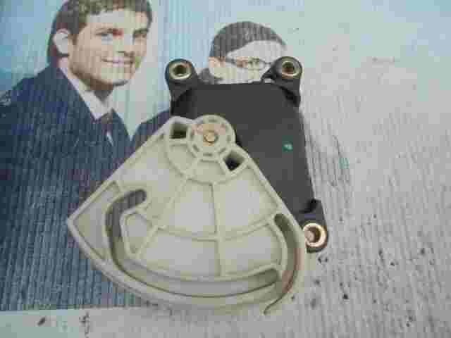 Calefacción actuador VW Passat Audi A4 8D1820511E BOSCH 0132801115 700015693F00